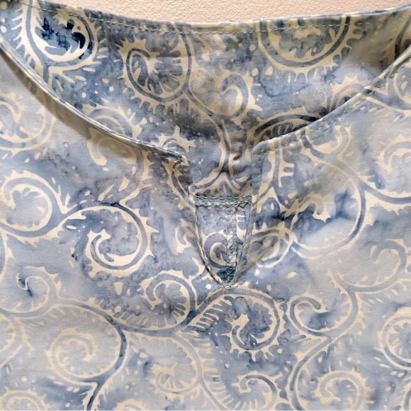 Wild Iris~Watercolor Hand Crafted Sleeveless Artsy Blue Scrolls Cotton Large Top - Picture 2 of 10